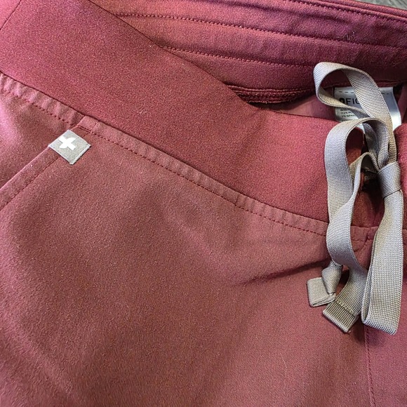 FIGS Zamora Jogger Scrub Pants Womens Large Burgundy Maroon FIONx W18SW2005 - Picture 6 of 8